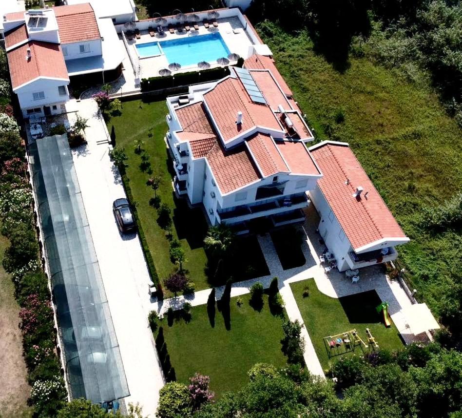 Residence Leora Ulcinj Exteriör bild
